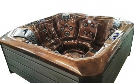 Гидромассажный спа-бассейн Sunrans SR806A Гидромассажный спа-бассейн Sunrans SR806A